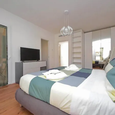 Sabelli 3 Indipendente Con Privato Apartment