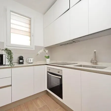 Sabelli 3 Indipendente Con Privato * Rom